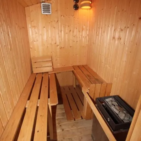 Apartament Spitze Marielyst Mit Sauna Und Spiehaus Bøtø By